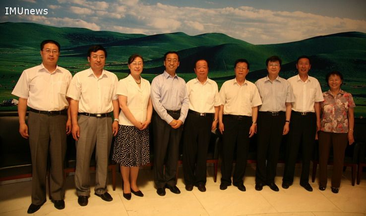三院士齐聚内大,校领导与校友共谋发展大计