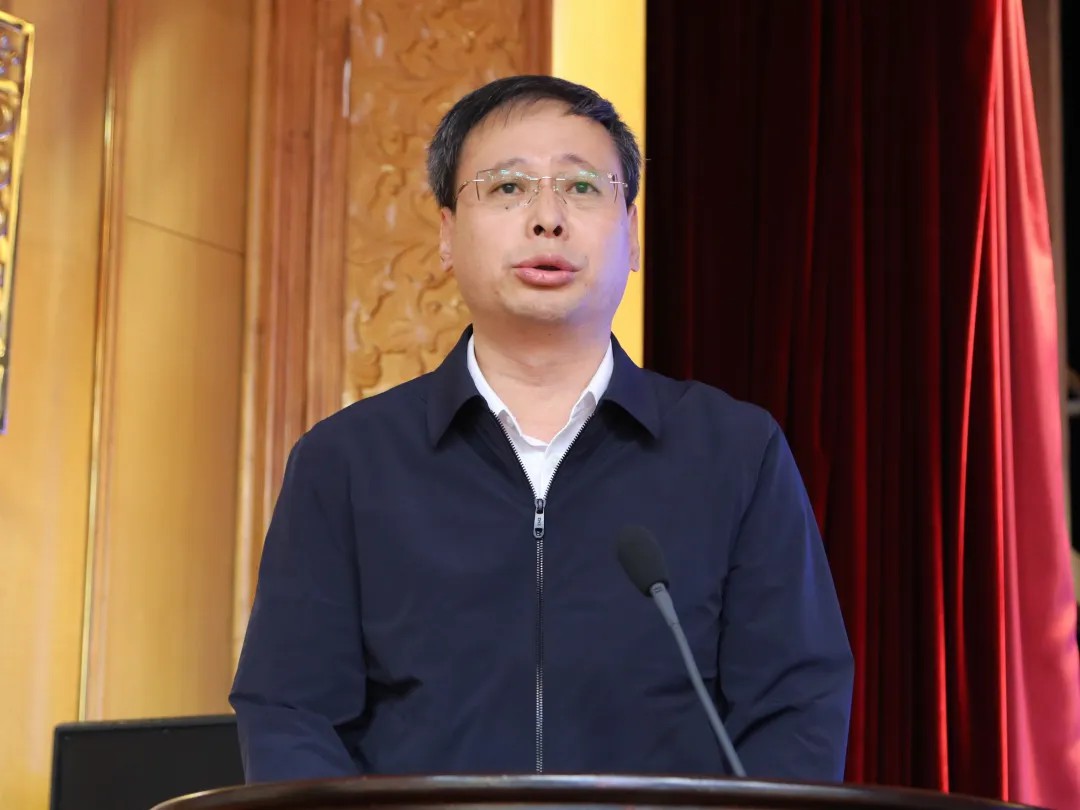 10宁城县人民政府副县长李向荣发言.jpg